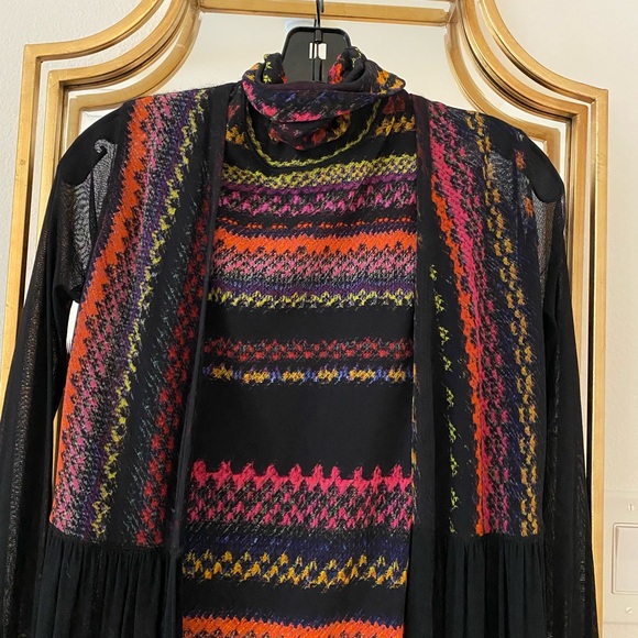 Fuzzi Multi Flame Sheer Top - Picture 5 of 7